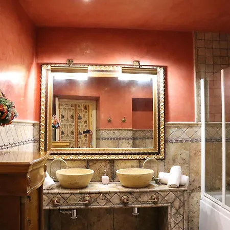 Plaza San Francisco Luxury Apartment Seville