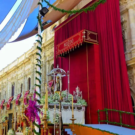 Plaza San Francisco Luxury Apartment Seville